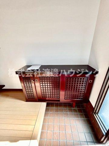 粟生間谷東一戸建の収納|玄関収納