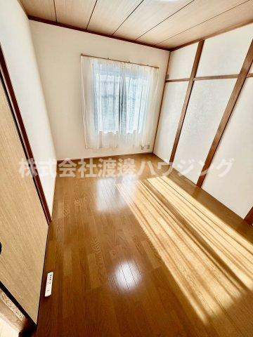 粟生間谷東一戸建の洋室