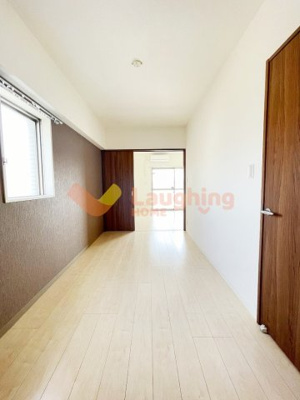 【寝室】 | エスペランサ久留米駅前 | 反転のタイプの間取りの写真を使用しております。