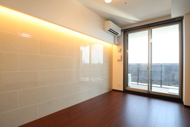 プレジオ西中島ASIANの居間・リビング