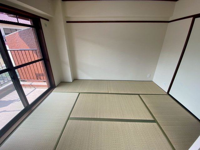 三旺マンション藤森の和室