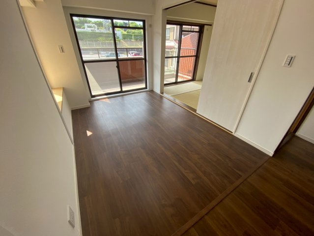 三旺マンション藤森の居間・リビング