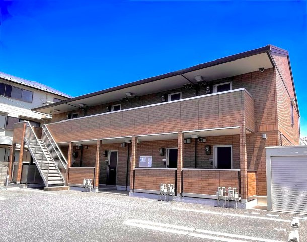 フォレスタ代官の外観