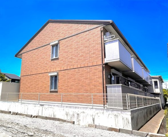 フォレスタ代官の外観