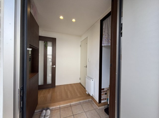 【玄関】 | 北見市高砂町４番６号　中古売家　