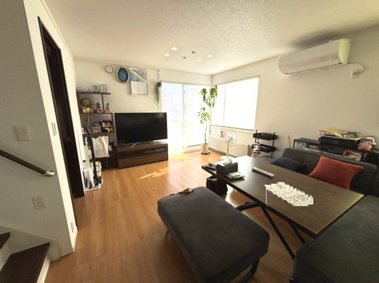 【居間・リビング】 | 北見市高砂町４番６号　中古売家　