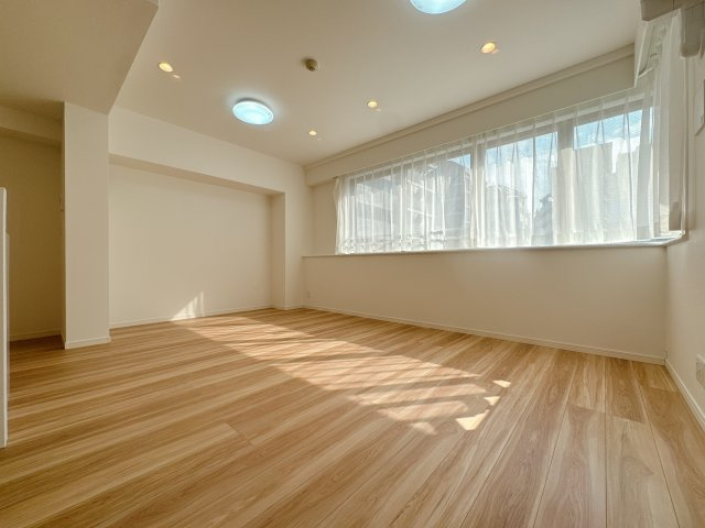 【居間・リビング】 | コスモ博多古門戸☆仲介手数料無料☆ | 細部にまでこだわった設備仕様。毎日の暮らしをより快適に、よりスマートにサポートしてくれます。