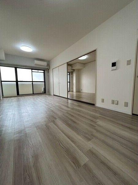 パークモダン住之江公園の居間・リビング