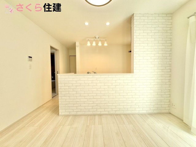 Heartful-Town 　東武西川田駅1期　１号棟のキッチン|家族の会話が弾み、お料理の間も子どもに目配りが出来るカウンターキッチン♪
