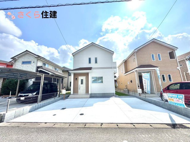 Heartful-Town 　東武西川田駅1期　１号棟の駐車場|１号棟　カースペース３台可能です♪