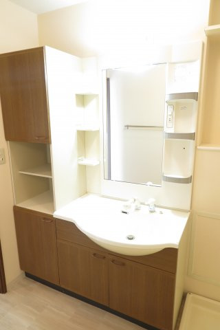 グランソレイユ日本橋の独立洗面台