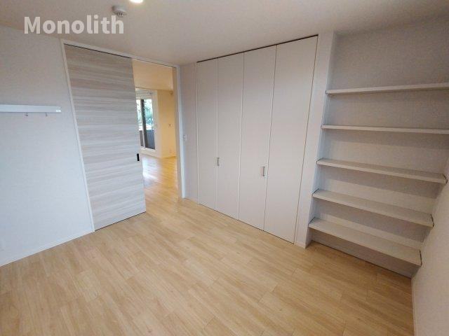 ビレッジズシャーメゾンの洋室