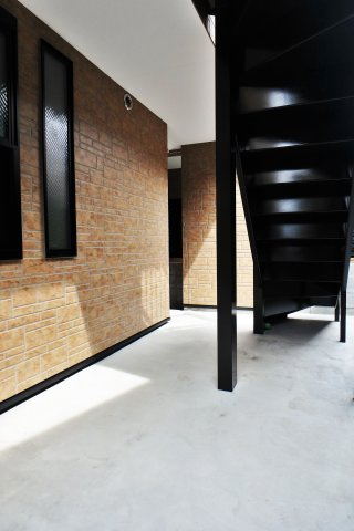 アーバンプレイス西新宿五丁目のエントランス