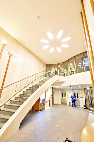 フロンティアタワー難波EAST（旧：グランソレイユ日本橋）のエントランス