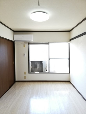 【居間・リビング】 | ポルシェサンライズ