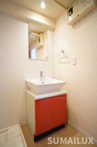 熊本市南区平田２丁目の賃貸マンションの独立洗面台