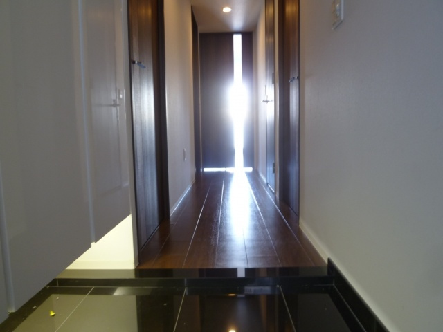 CITY SPIRE難波グレイスの玄関