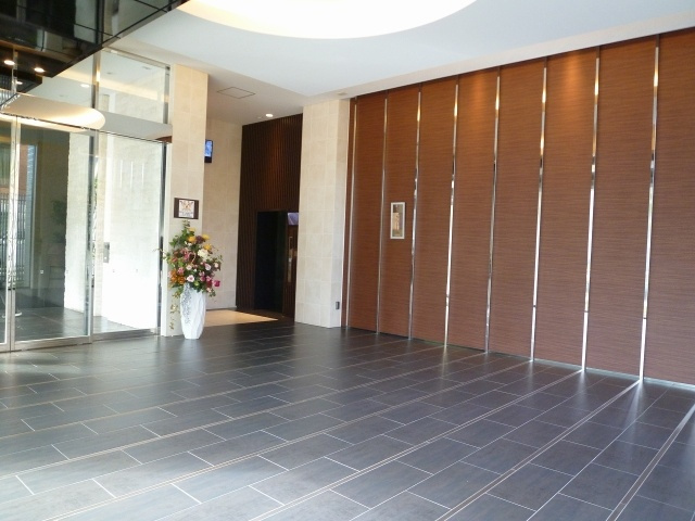 CITY SPIRE難波グレイスのロビー