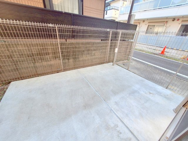Ｌｉｅｎ　Ｄｕｅｘの駐車場