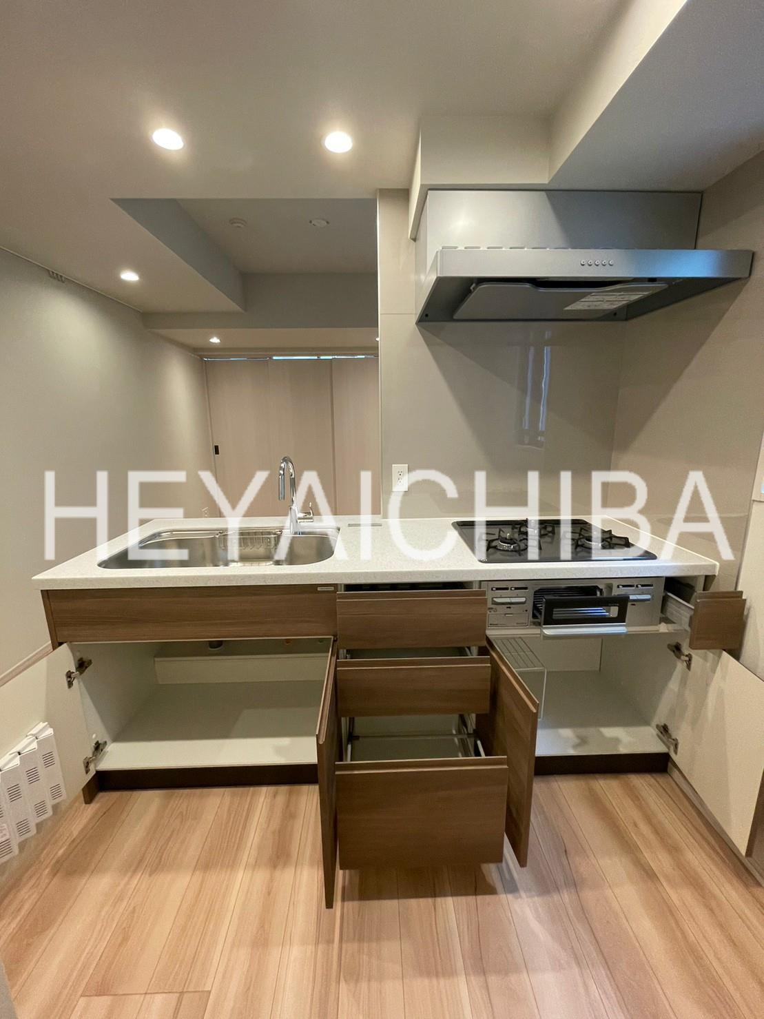 ミリアレジデンス浅草駒形のキッチン|キッチン収納