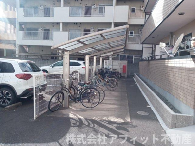 【その他】 | グランパルク | 屋根付き駐輪場