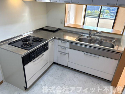 【キッチン】 | グランパルク | 三口ガスコンロ