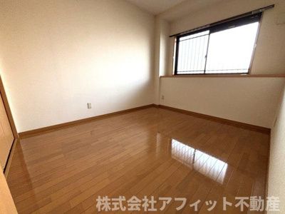 【寝室】 | グランパルク | 北側洋室6帖