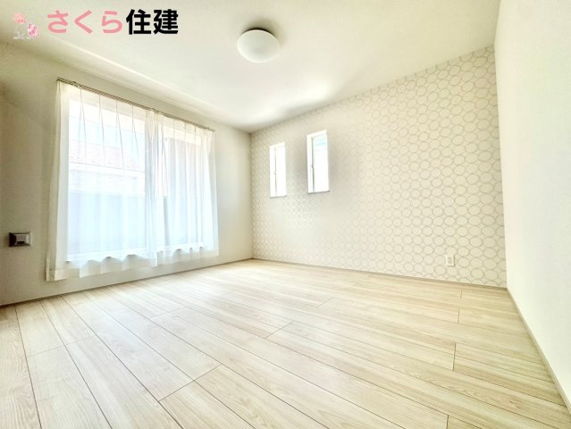 Heartful-Town 　東武西川田駅1期　２号棟の洋室|広々とした洋室です♪お子様の成長に伴って増えていく荷物にも対応できます！
