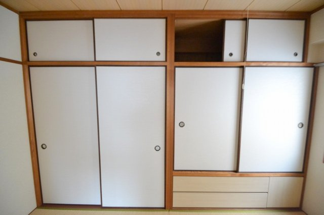 広島市中区大手町３丁目の賃貸マンションの収納