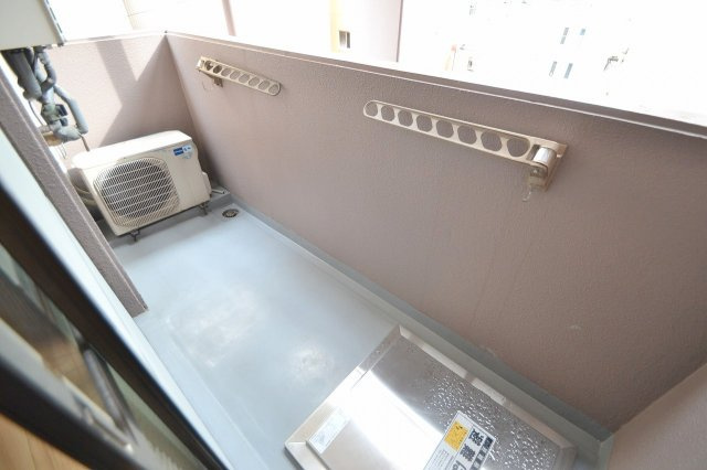 広島市中区大手町３丁目の賃貸マンションのバルコニー