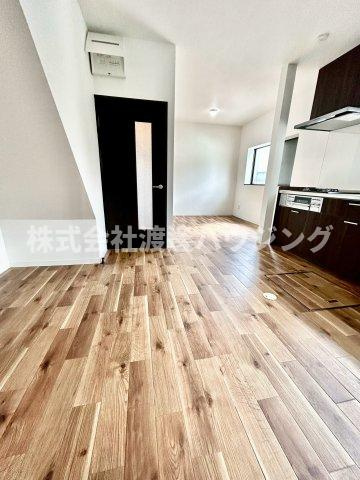 大蓮北2丁目一戸建の居間・リビング