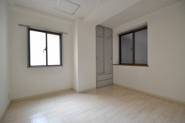 広島市中区大手町３丁目の賃貸マンションの内装
