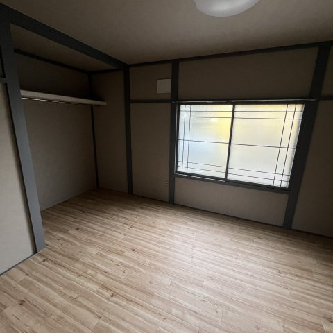 室蘭市港北町5丁目120-32戸建の居間・リビング