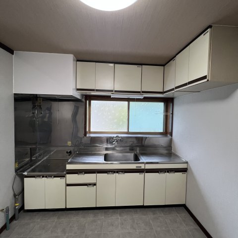 室蘭市港北町5丁目120-32戸建のキッチン