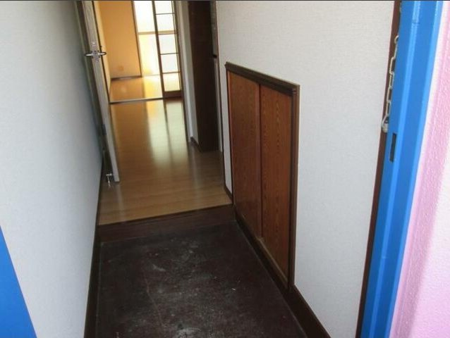 熊本市中央区水前寺４丁目の賃貸マンションの玄関
