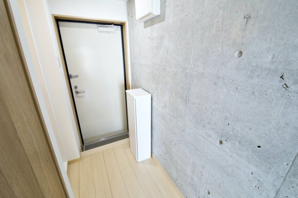 ラシーヌ赤坂の玄関