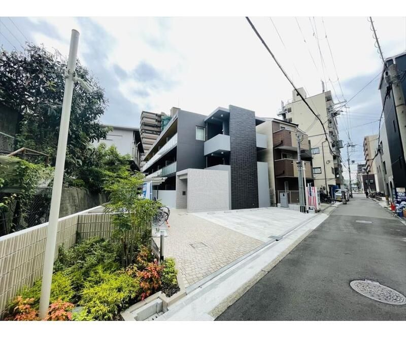 グランエクラドーム前の外観