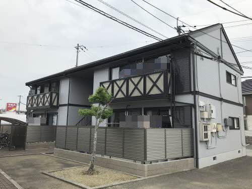 クレセントガーデン A棟の外観