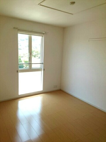 フォーラル　真の内装