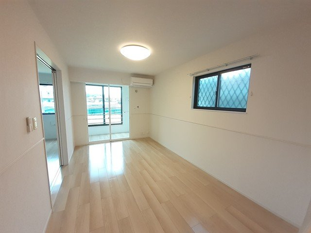 グランデ　クォーレの居間・リビング