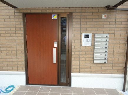 フェリオのエントランス|ゆとりのあるエントランスです