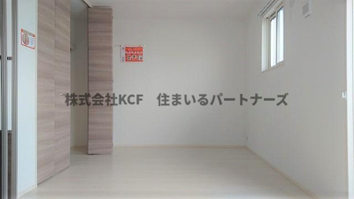 【洋室】 | オッツ梅満 | 広々とした洋室です