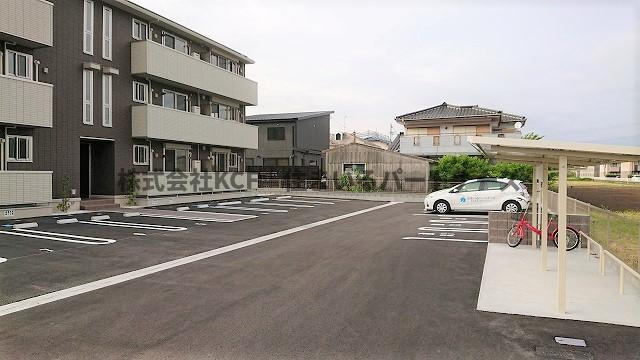 オッツ梅満の駐車場|駐車場完備です