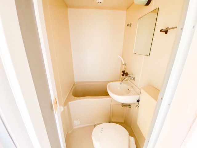 平野スクウェアの浴室