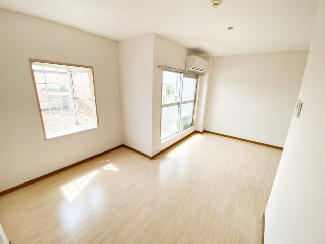 平野スクウェアの洋室