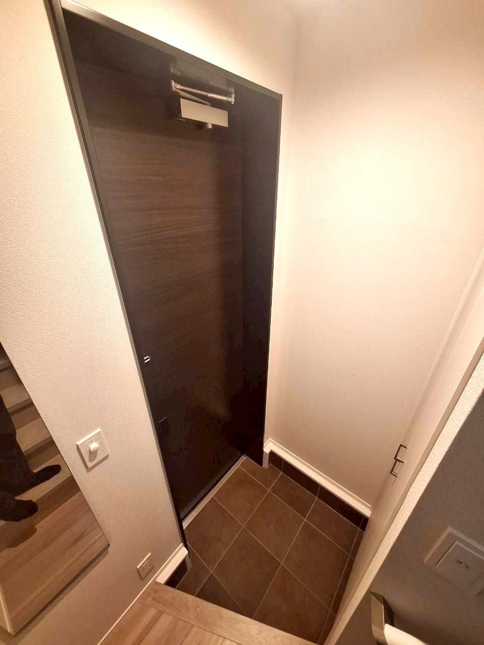 牟礼アパートメントの玄関