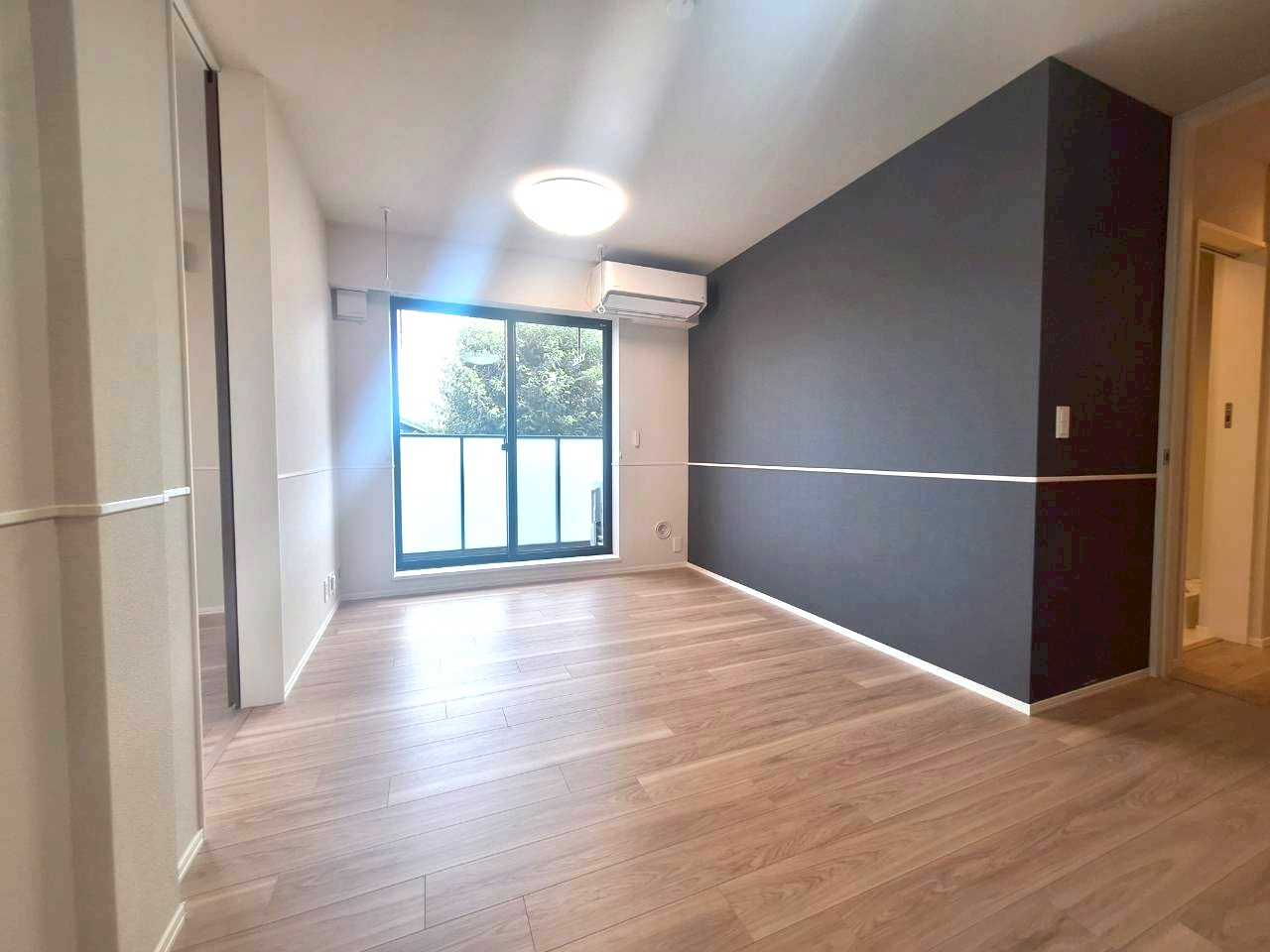 牟礼アパートメントの居間・リビング