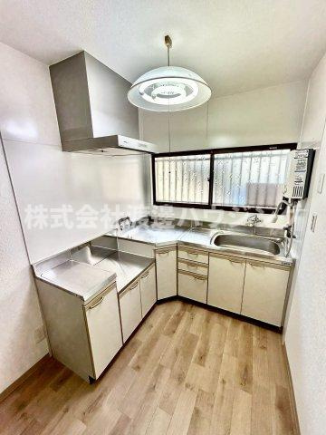 若江北町3丁目テラスハウスのキッチン