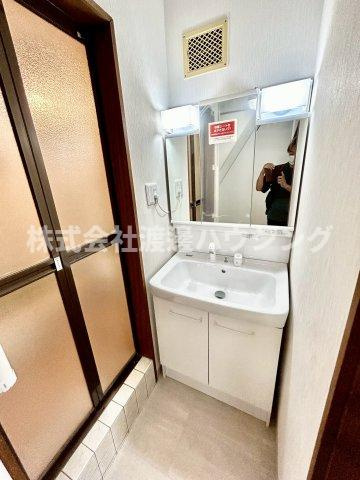 若江北町3丁目テラスハウスの洗面所