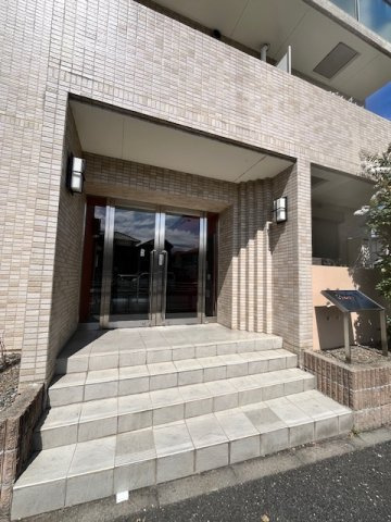 STEP1のエントランス